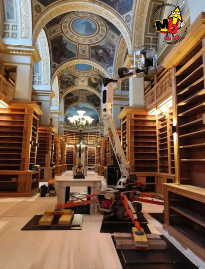 Plataforma spider EasyLift R180 con estabilizadores desplegados