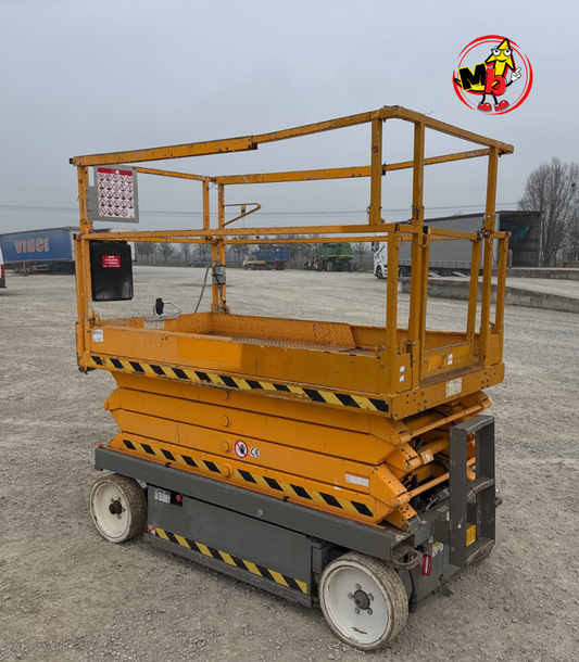 Elevador tijera eléctrico Skyjack 4626 interior