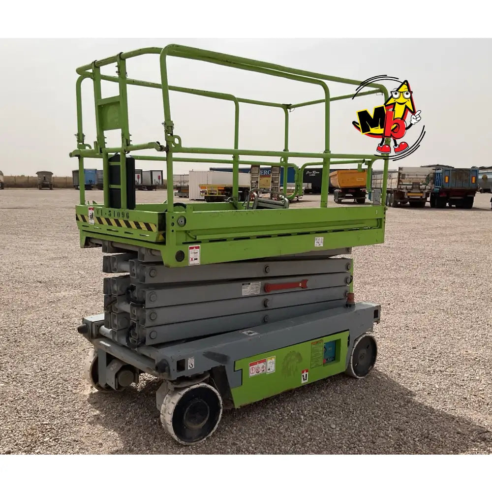 Plataforma elevadora de tijera ITECO IT 10122 usada - detalle lateral