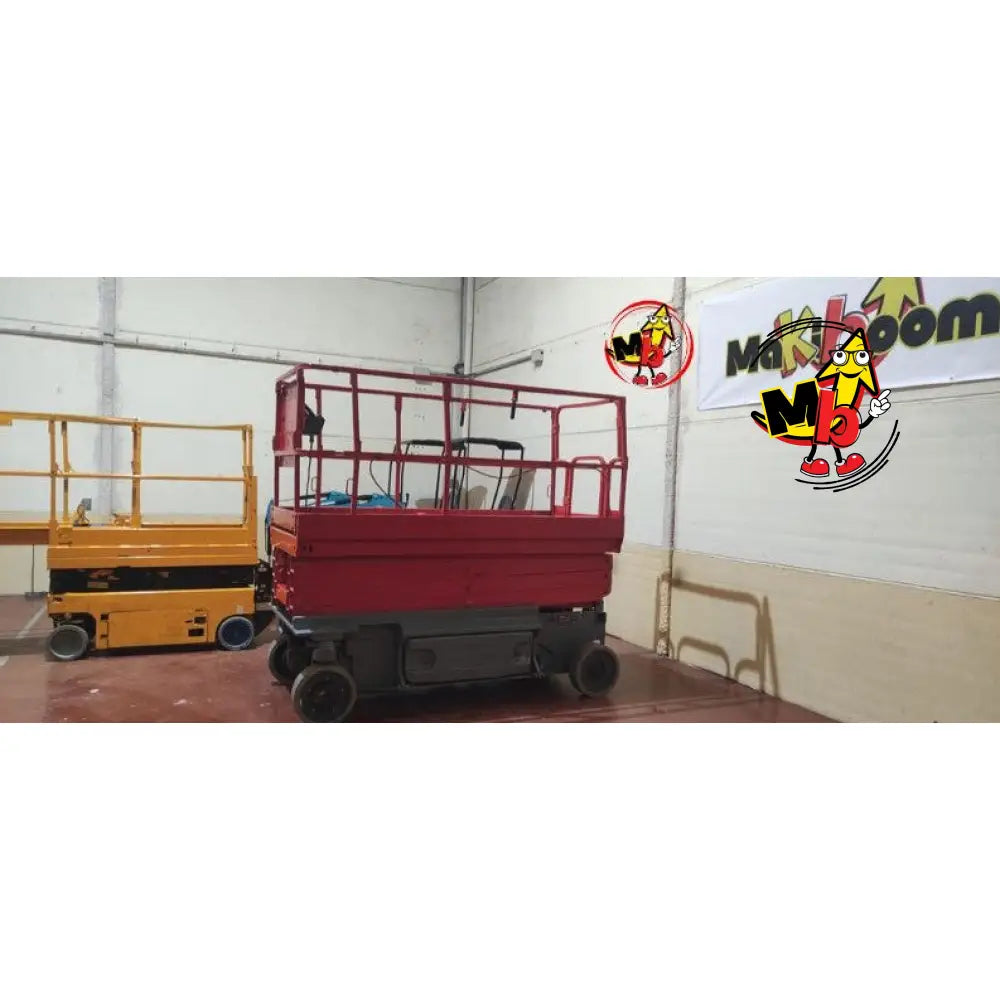 Plataforma tijera JLG 3246 elevada para trabajos en altura