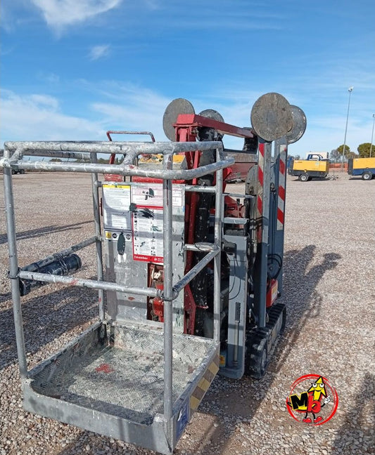 Elevador compacto semovente Picchio 1265 con alcance lateral 6,5 m