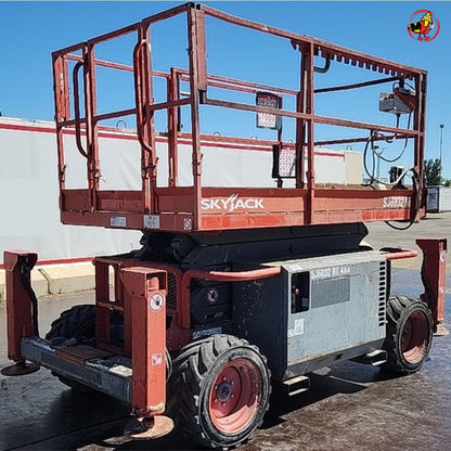 SkyJack SJ6832RT altura de trabajo 12 metros